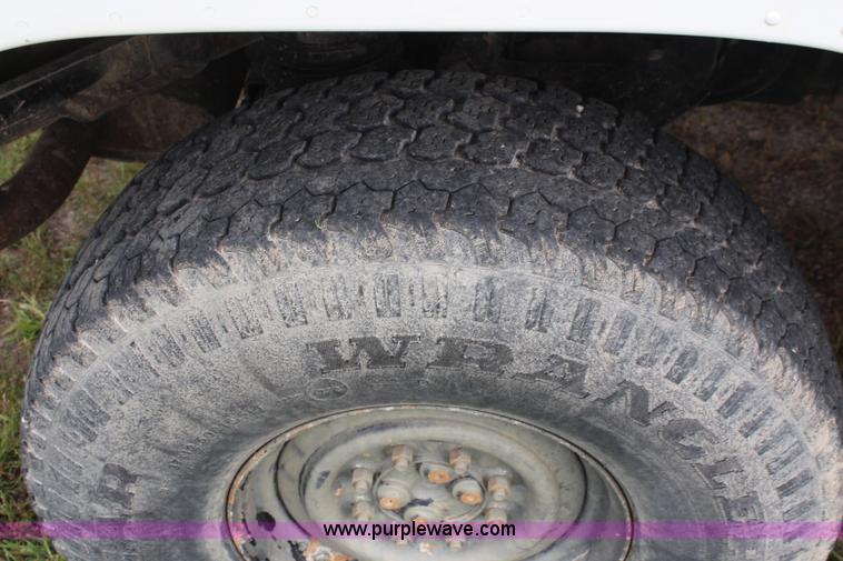 image for item I5786 1995 Am General Hummer Recruit