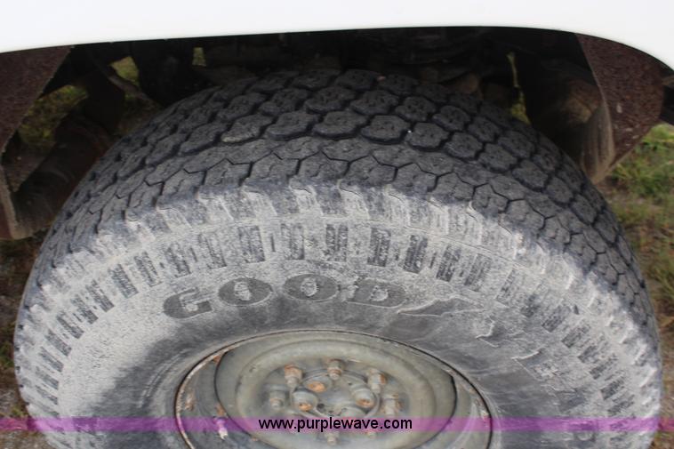 image for item I5786 1995 Am General Hummer Recruit