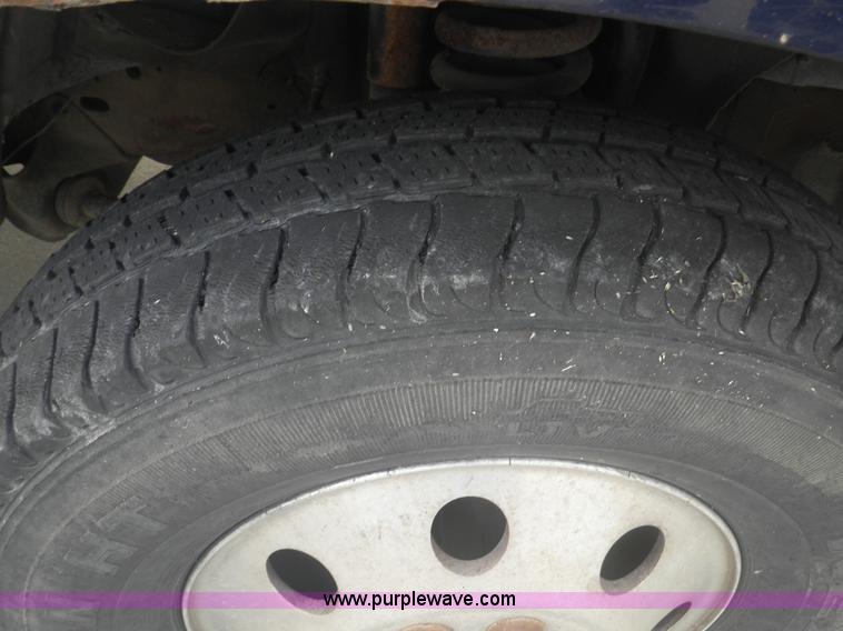 image for item I5871 1994 Ford F350 XL Crew Cab pickup truck