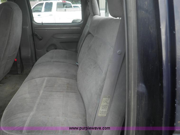 image for item I5871 1994 Ford F350 XL Crew Cab pickup truck