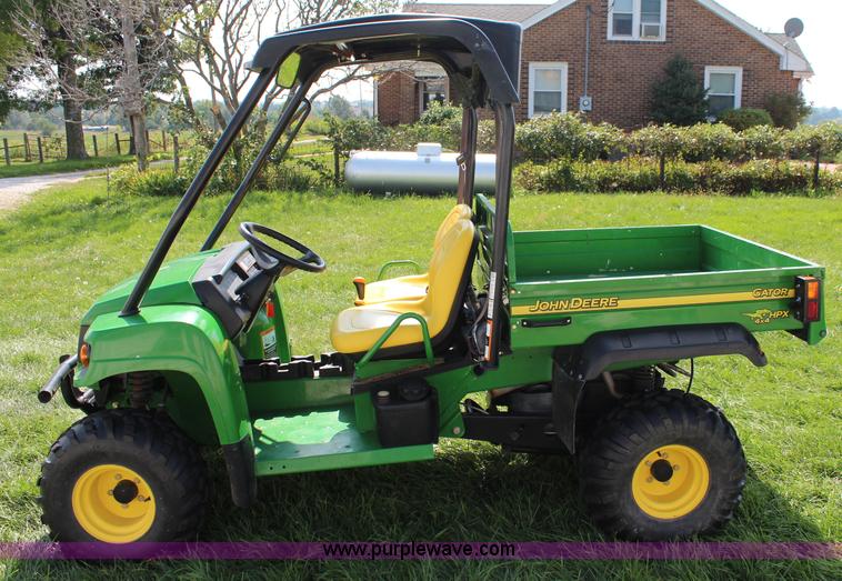 image for item I5997 2006 John Deere HPX gator