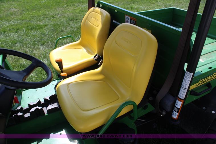 image for item I5997 2006 John Deere HPX gator