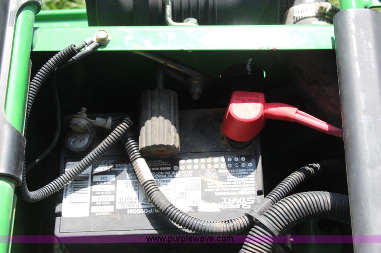 image for item I5997 2006 John Deere HPX gator