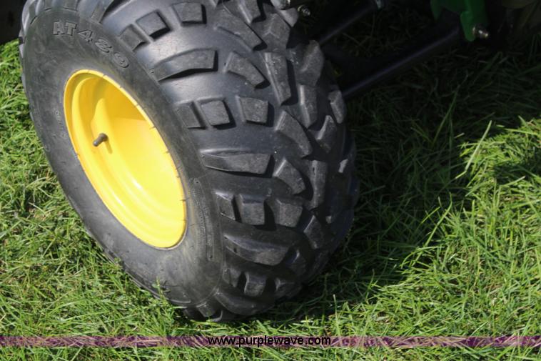 image for item I5997 2006 John Deere HPX gator