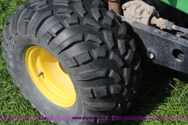 image for item I5997 2006 John Deere HPX gator