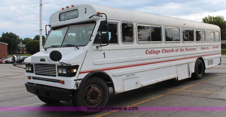 image for item I6000 1989 GMC P6 Amtran bus