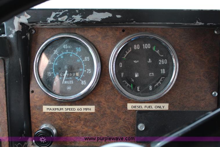 image for item I6000 1989 GMC P6 Amtran bus