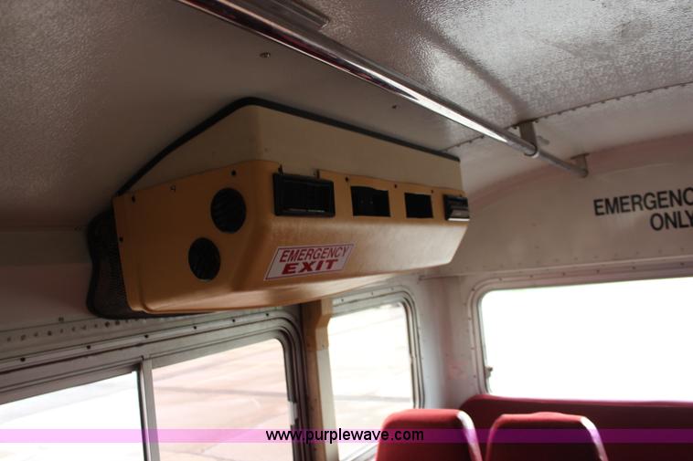 image for item I6000 1989 GMC P6 Amtran bus