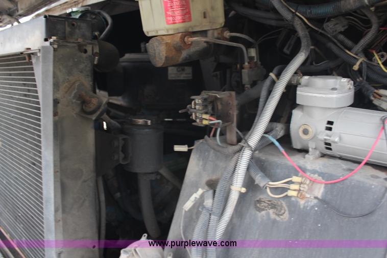 image for item I6000 1989 GMC P6 Amtran bus