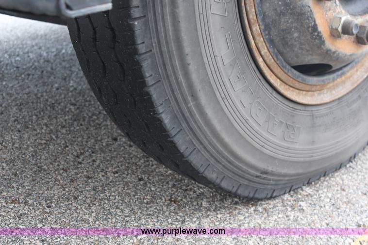 image for item I6000 1989 GMC P6 Amtran bus