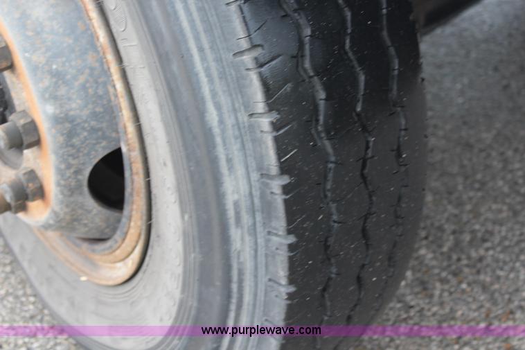 image for item I6000 1989 GMC P6 Amtran bus