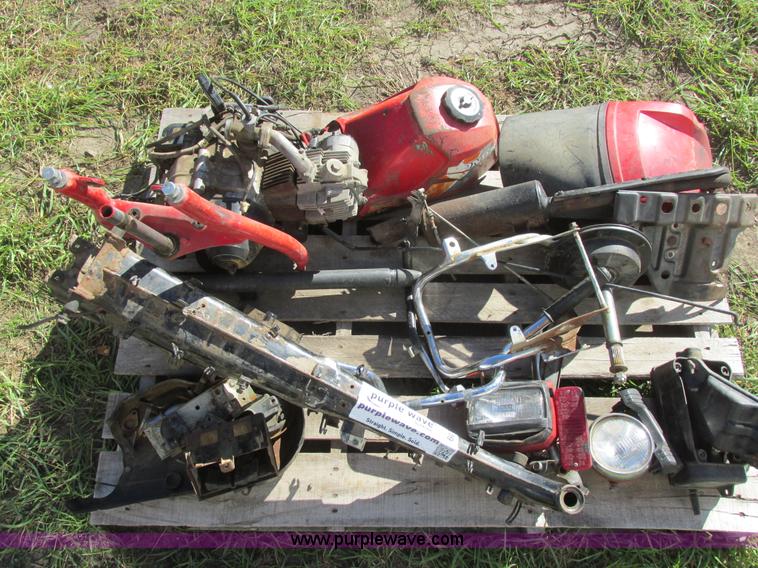 image for item I6015 Assorted Honda ATV parts