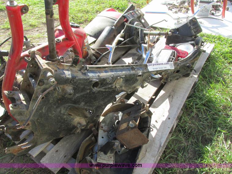 image for item I6015 Assorted Honda ATV parts
