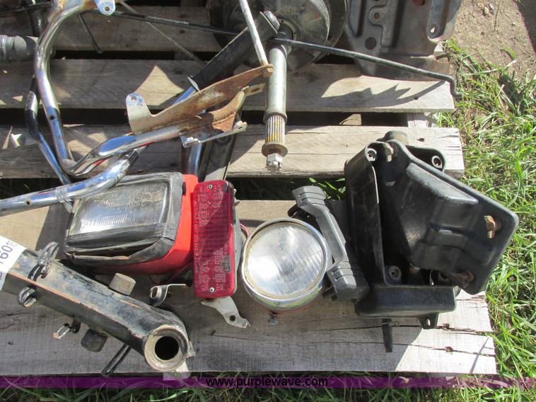 image for item I6015 Assorted Honda ATV parts