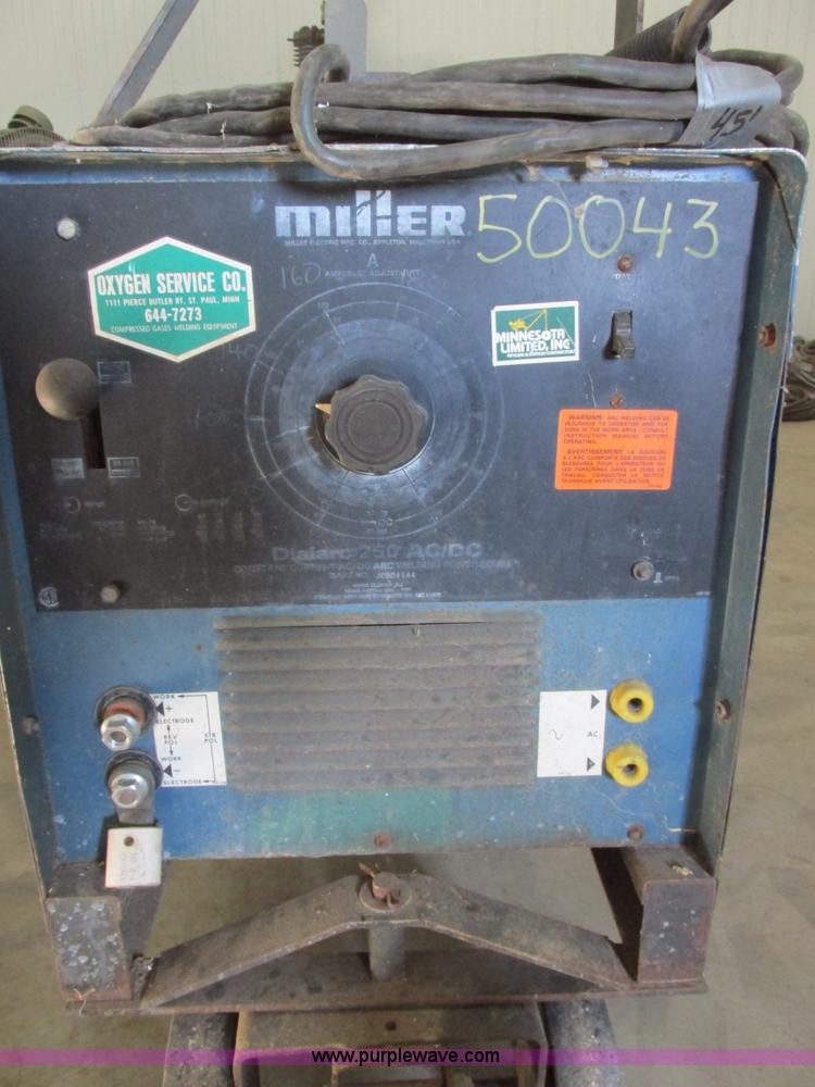image for item I6020 Miller Dialarc 250 AC/DC arc welder