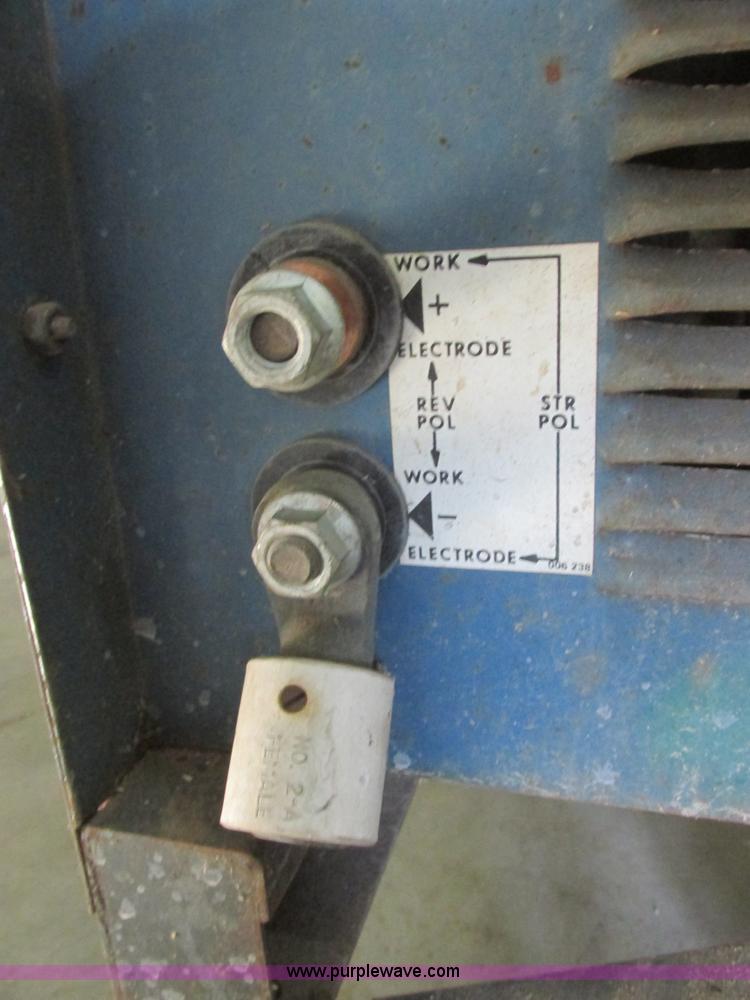 image for item I6020 Miller Dialarc 250 AC/DC arc welder