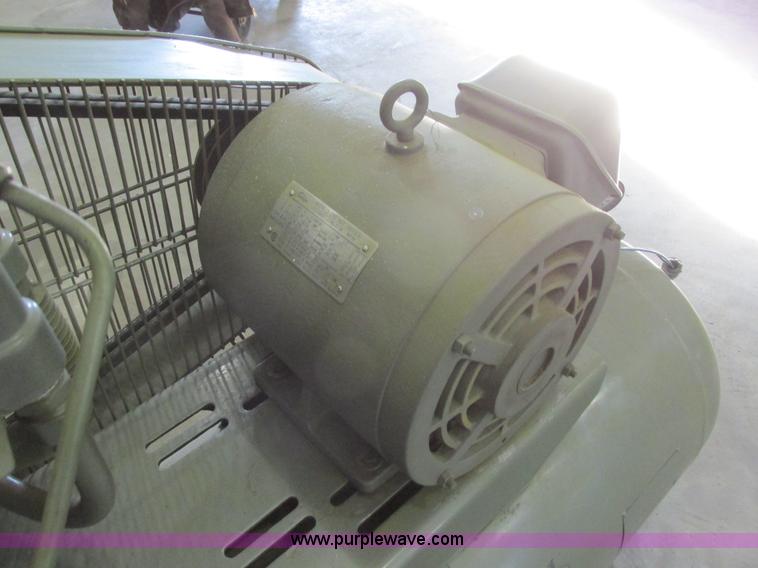 image for item I6022 Federal air compressor