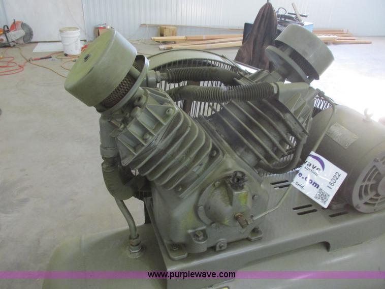 image for item I6022 Federal air compressor