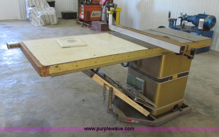 image for item I6025 Powermatic 66 table saw