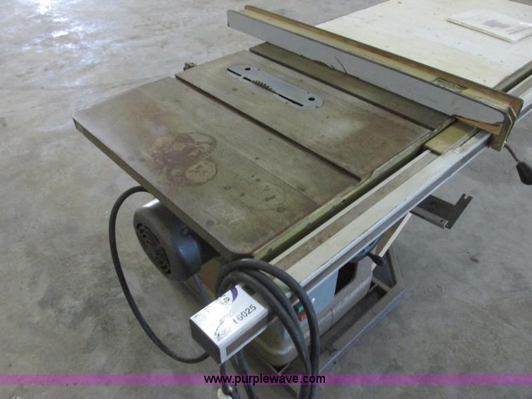 image for item I6025 Powermatic 66 table saw