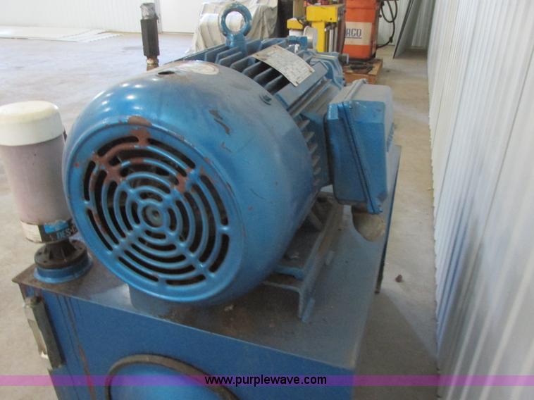 image for item I6026 Hydraulic high power pump