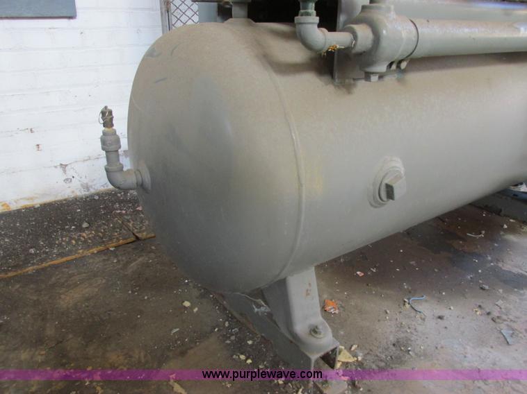image for item I6187 Ingersoll Rand L253-D5 air compressor