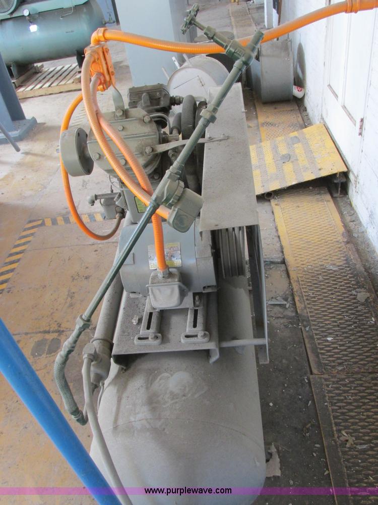 image for item I6188 Ingersoll Rand 250 air compressor