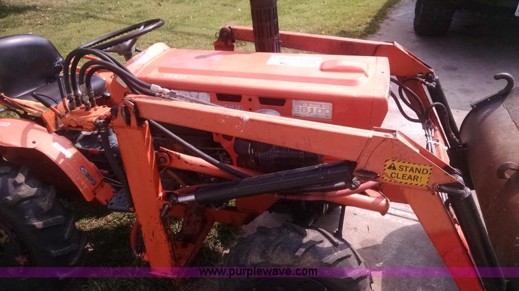 image for item I6471 Kubota B6100 HFWA tractor
