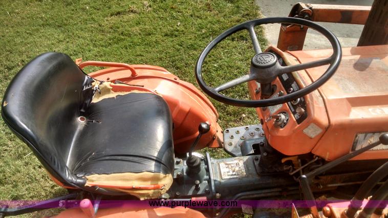image for item I6471 Kubota B6100 HFWA tractor