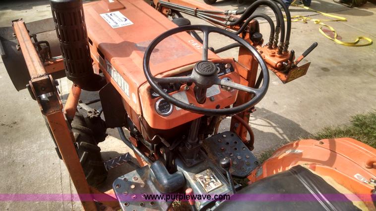 image for item I6471 Kubota B6100 HFWA tractor