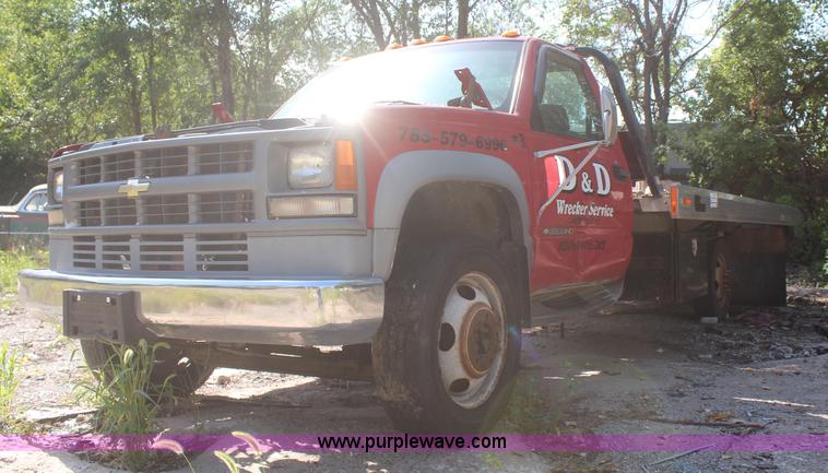 image for item J2189 1996 Chevrolet 3500 rollback truck