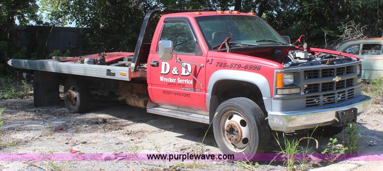 image for item J2189 1996 Chevrolet 3500 rollback truck