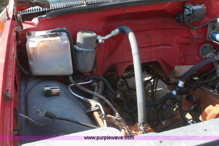 image for item J2189 1996 Chevrolet 3500 rollback truck