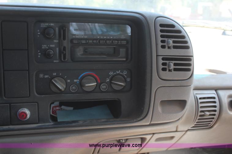 image for item J2189 1996 Chevrolet 3500 rollback truck