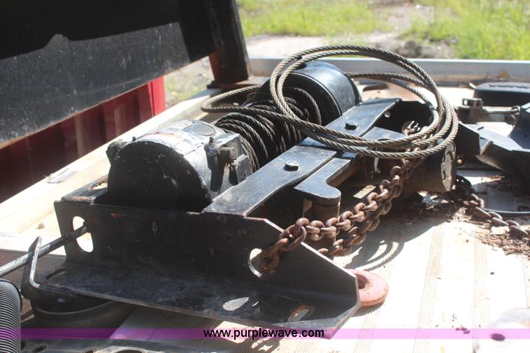 image for item J2189 1996 Chevrolet 3500 rollback truck