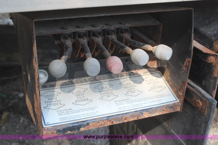 image for item J2189 1996 Chevrolet 3500 rollback truck