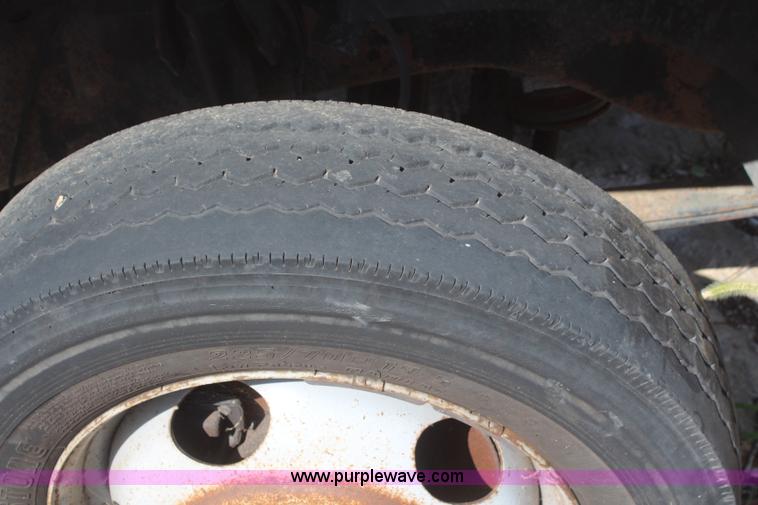 image for item J2189 1996 Chevrolet 3500 rollback truck