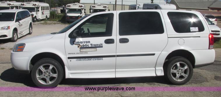 image for item J2460 2008 Chevrolet Uplander Cargo Braun van