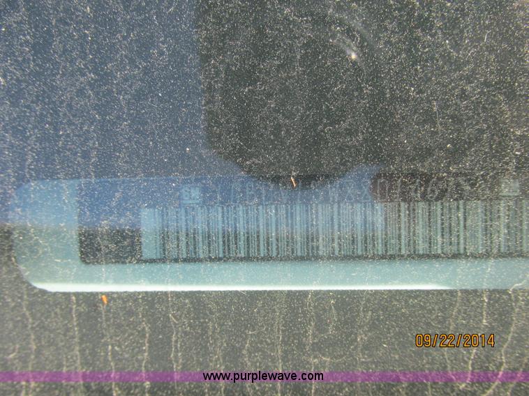 image for item J2460 2008 Chevrolet Uplander Cargo Braun van