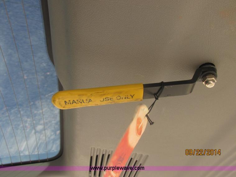 image for item J2460 2008 Chevrolet Uplander Cargo Braun van