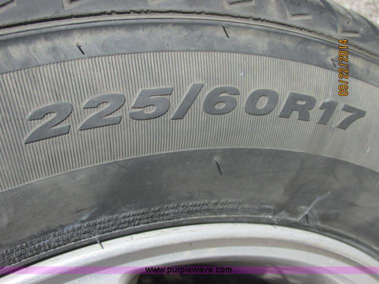 image for item J2460 2008 Chevrolet Uplander Cargo Braun van