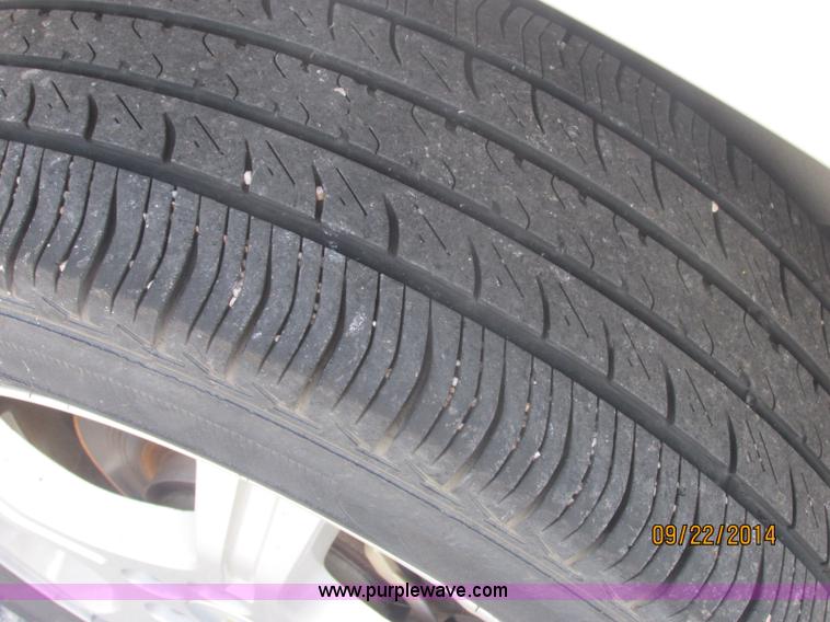 image for item J2460 2008 Chevrolet Uplander Cargo Braun van