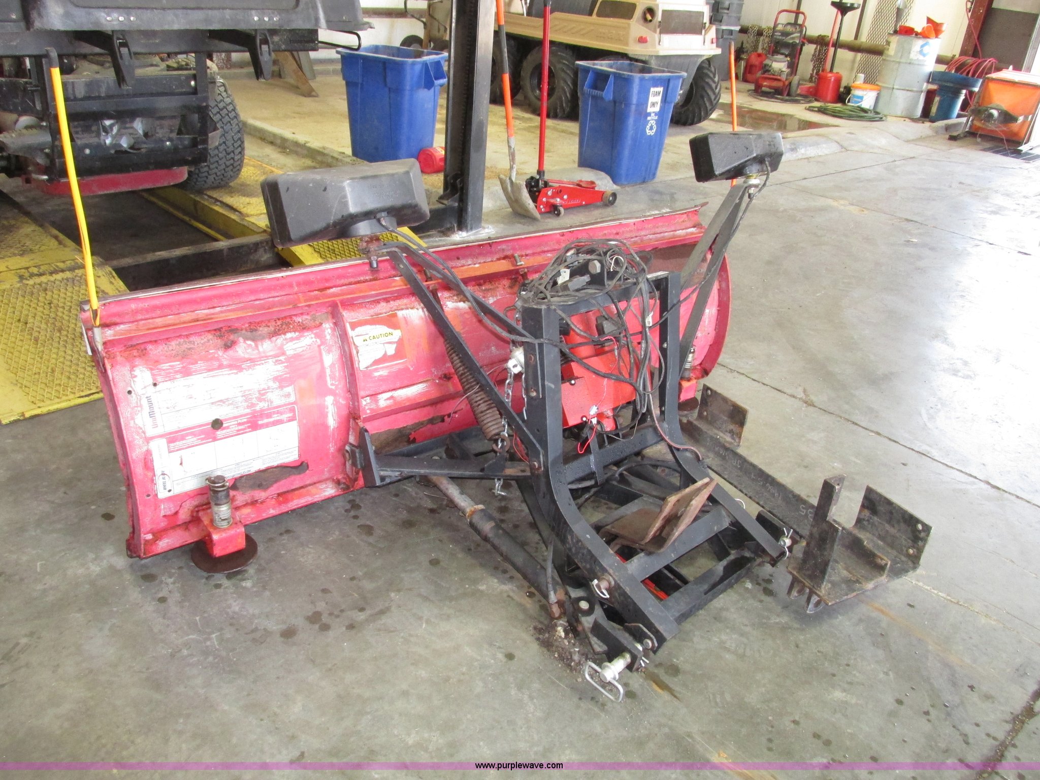 Western 6.5' unimount snow plow in Beatrice, NE Item AE9367 sold