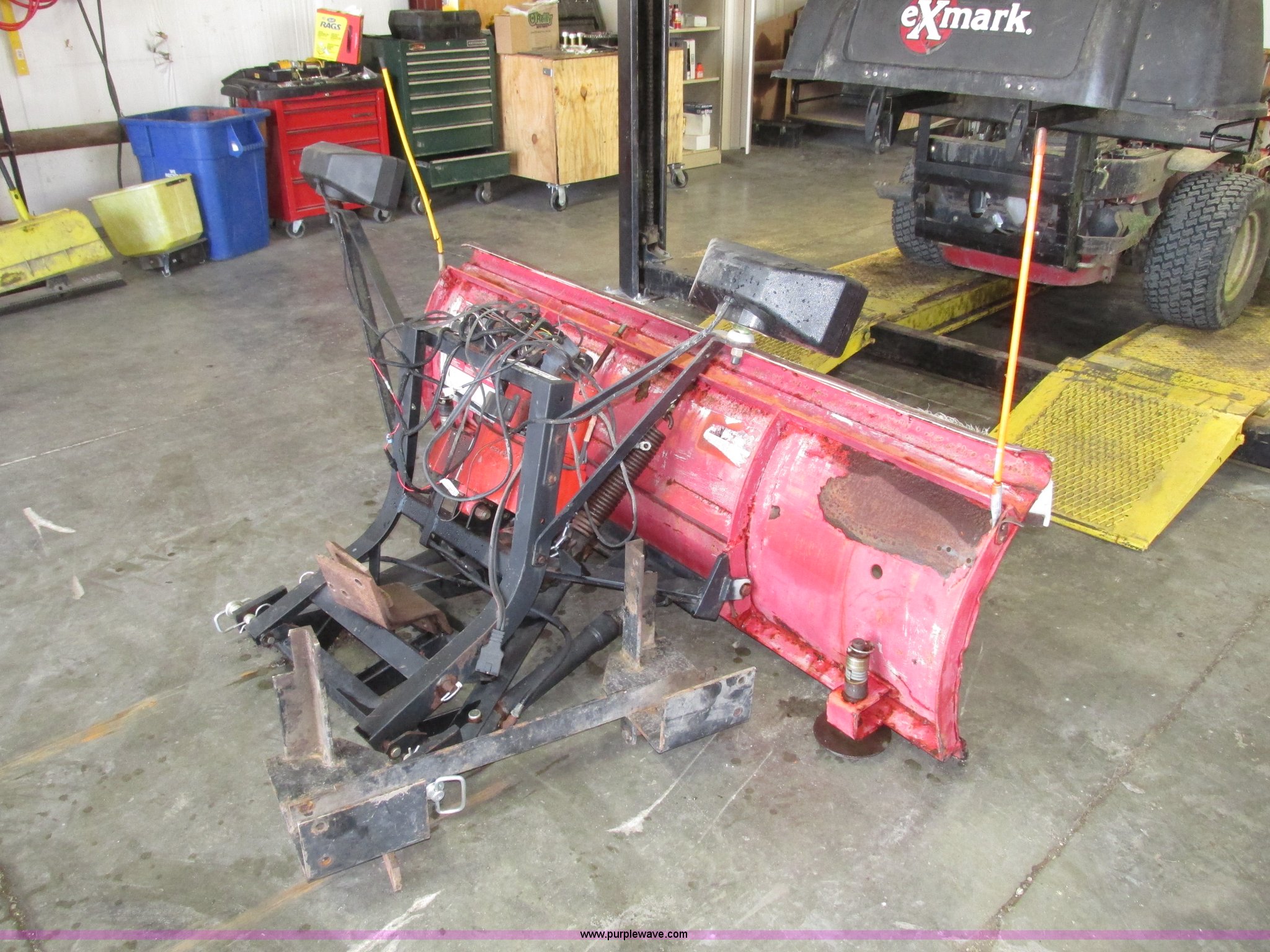 Western 6.5' unimount snow plow in Beatrice, NE Item AE9367 sold Purple Wave