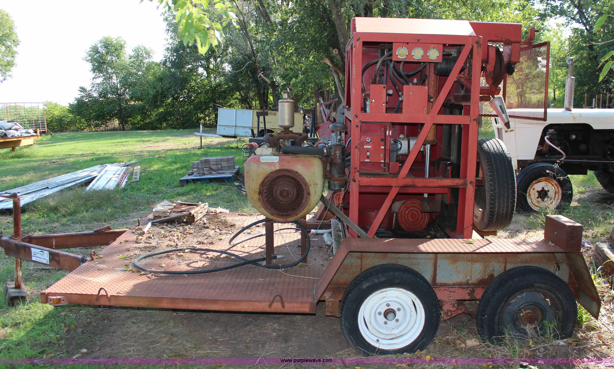 Branick tire cutting machine in Junction City, KS Item I5784 sold