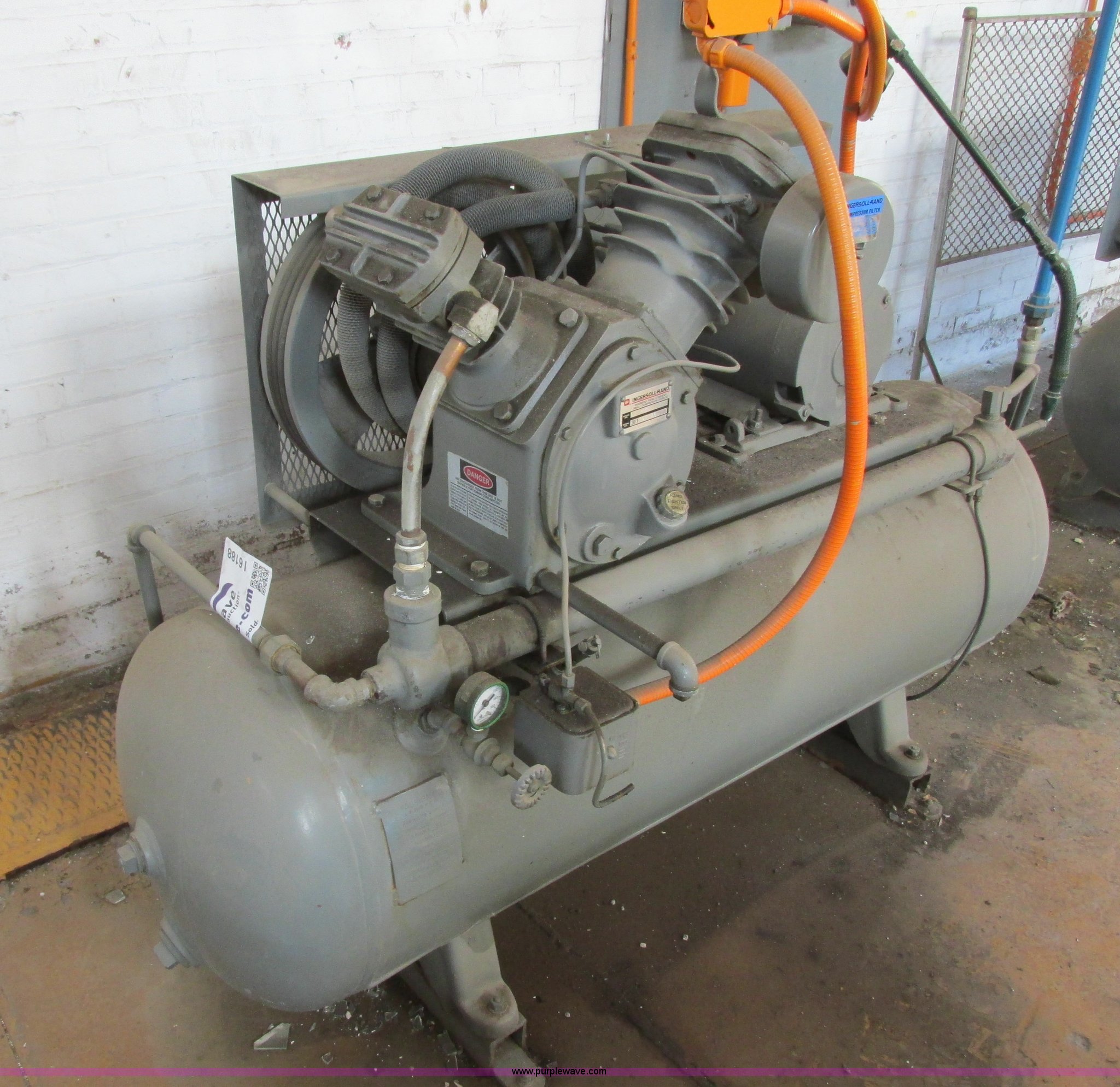 Ingersoll Rand 250 air compressor in Yankton, SD Item I6188 sold
