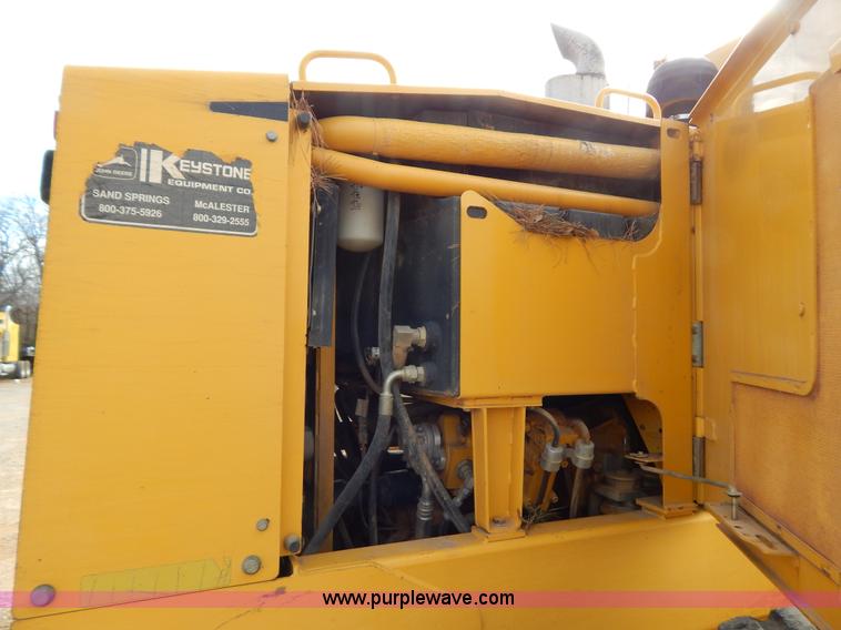 image for item B4820 2001 John Deere 770CH articulated motor grader