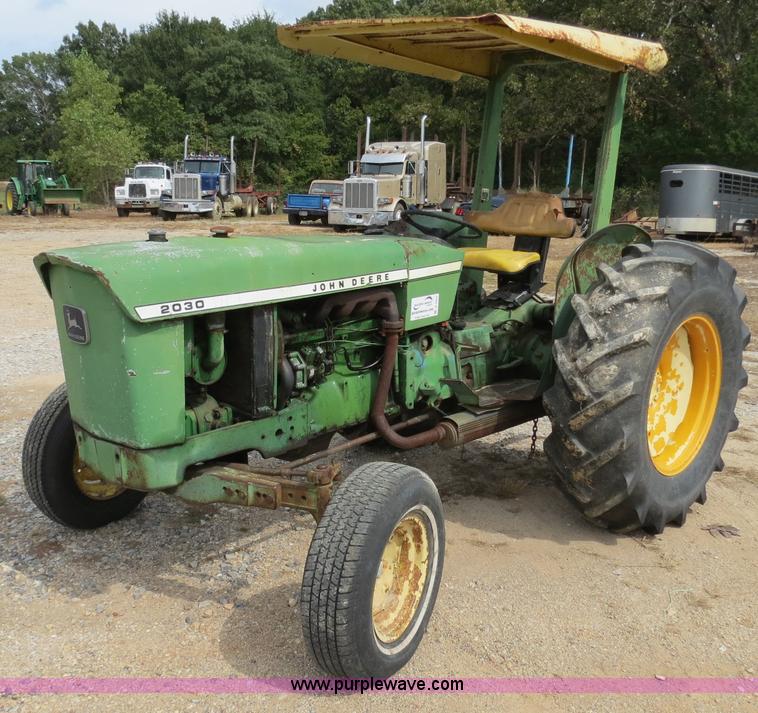image for item B4823 1974 John Deere 2030 tractor