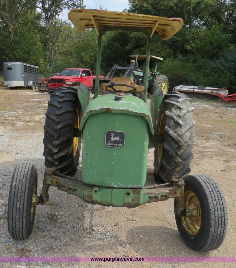 image for item B4823 1974 John Deere 2030 tractor