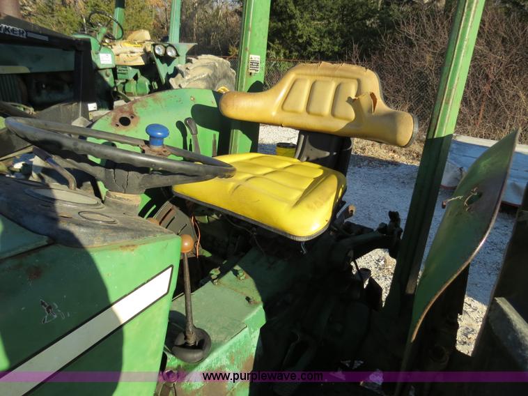image for item B4823 1974 John Deere 2030 tractor